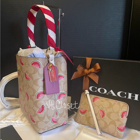 ❤️SOLD❤️❤️❤️Coach Town Bucket Bag Set - Picture 2 of 13